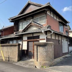 〈敷地は約９９坪〉金谷中ノ丁売地