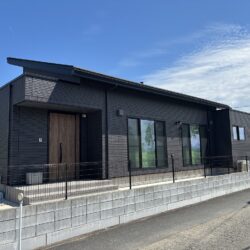 ＜和田小校区、オール電化！築4年！4LDK、平家建て＞ 田尻中古