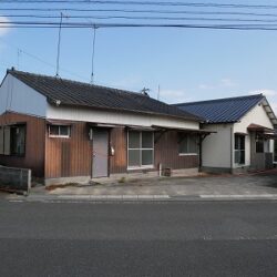 〈約102坪の広々物件〉吉富小犬丸売地